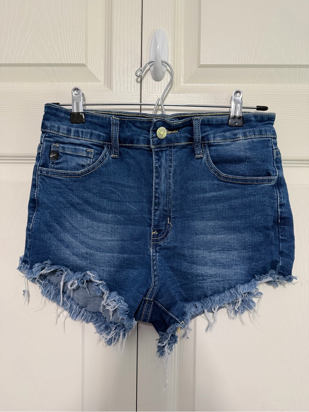 KanCan Medium Blue Distressed Frayed Hem Denim Shorts in Size 9 VGUC